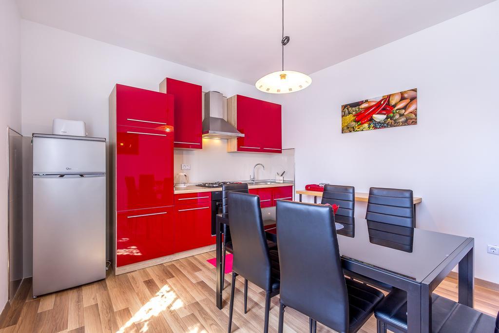 Apartment Miro Pula Pokoj fotografie